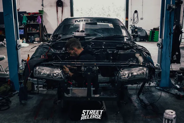 Jack's Nissan Skyline R32 — photograph 1
